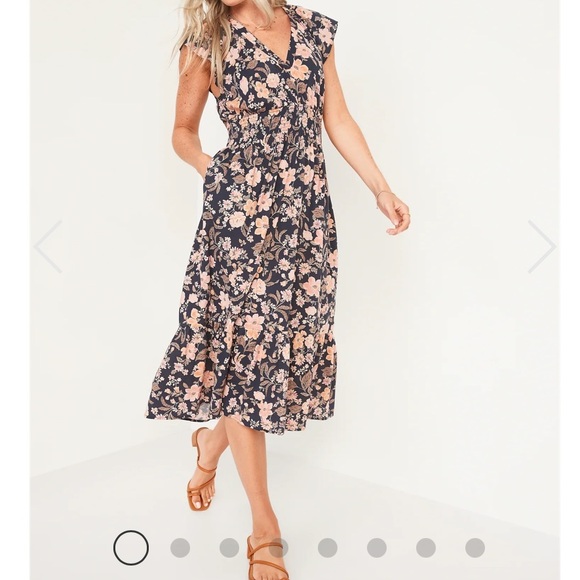 Old Navy Dresses & Skirts - Old Navy Navy Floral Midi Dress with Blush Flowers